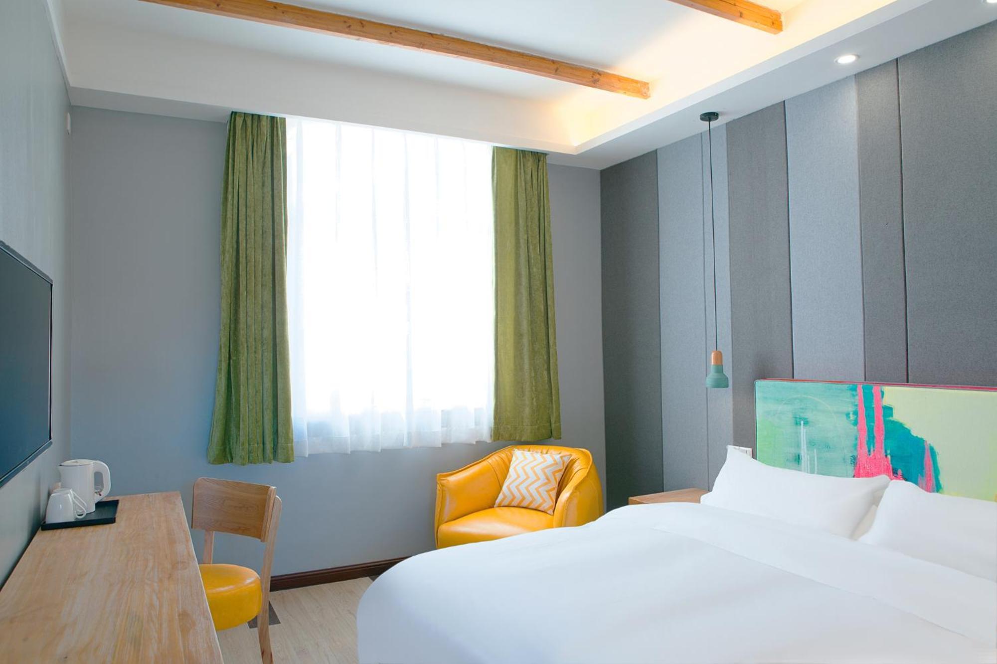 The Cloudland International Youth Hostel Close To The City Center,10 Min Walks To The Subway, Close To The Night Market, Old Street, Green Lake, English-Speaking Service, Free Activity Convenient Payment And Visa Cards Are Accepted Kunming Exterior foto