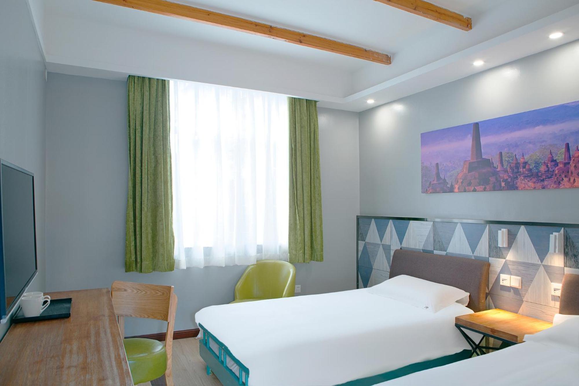 The Cloudland International Youth Hostel Close To The City Center,10 Min Walks To The Subway, Close To The Night Market, Old Street, Green Lake, English-Speaking Service, Free Activity Convenient Payment And Visa Cards Are Accepted Kunming Exterior foto