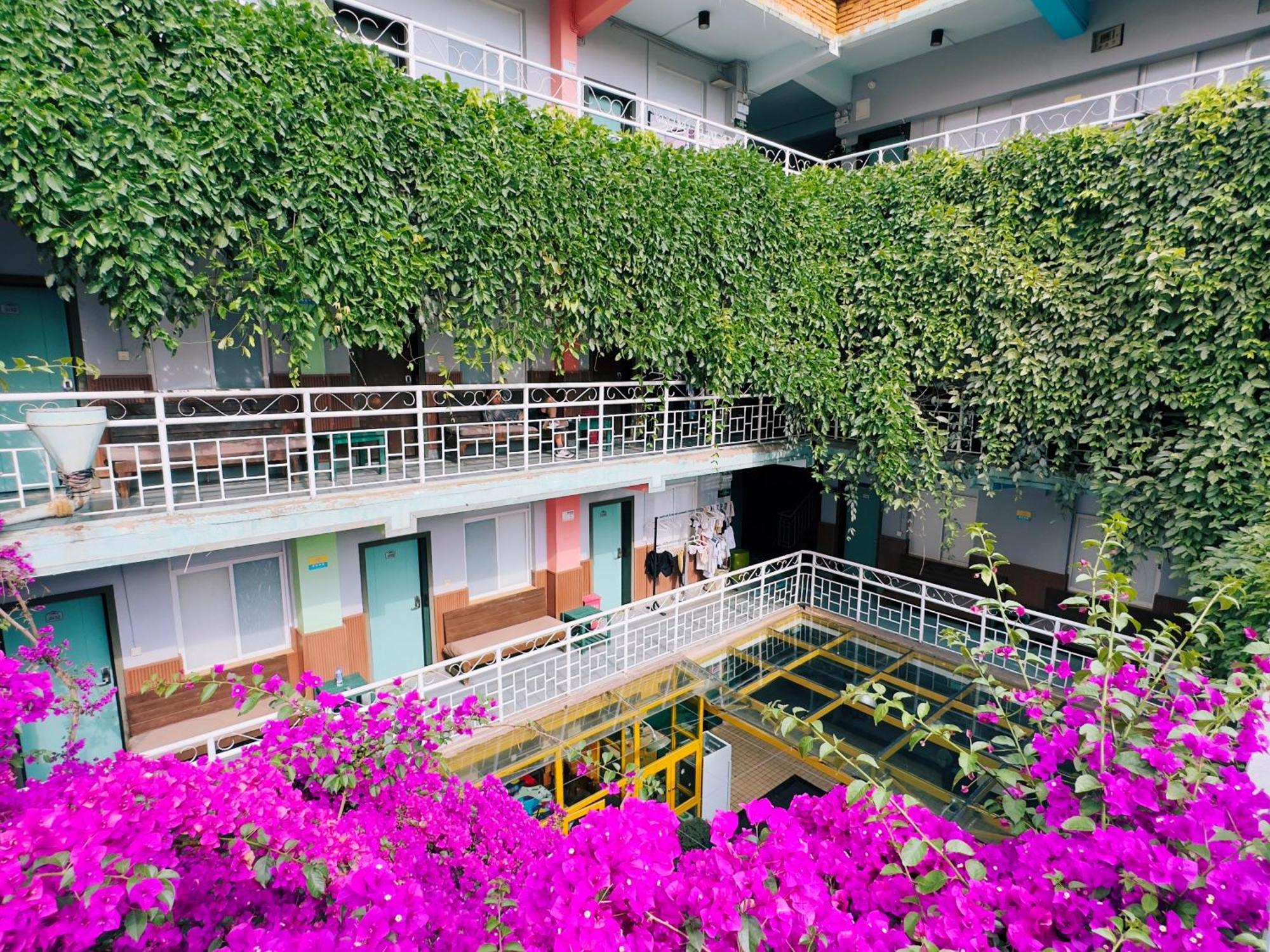 The Cloudland International Youth Hostel Close To The City Center,10 Min Walks To The Subway, Close To The Night Market, Old Street, Green Lake, English-Speaking Service, Free Activity Convenient Payment And Visa Cards Are Accepted Kunming Exterior foto