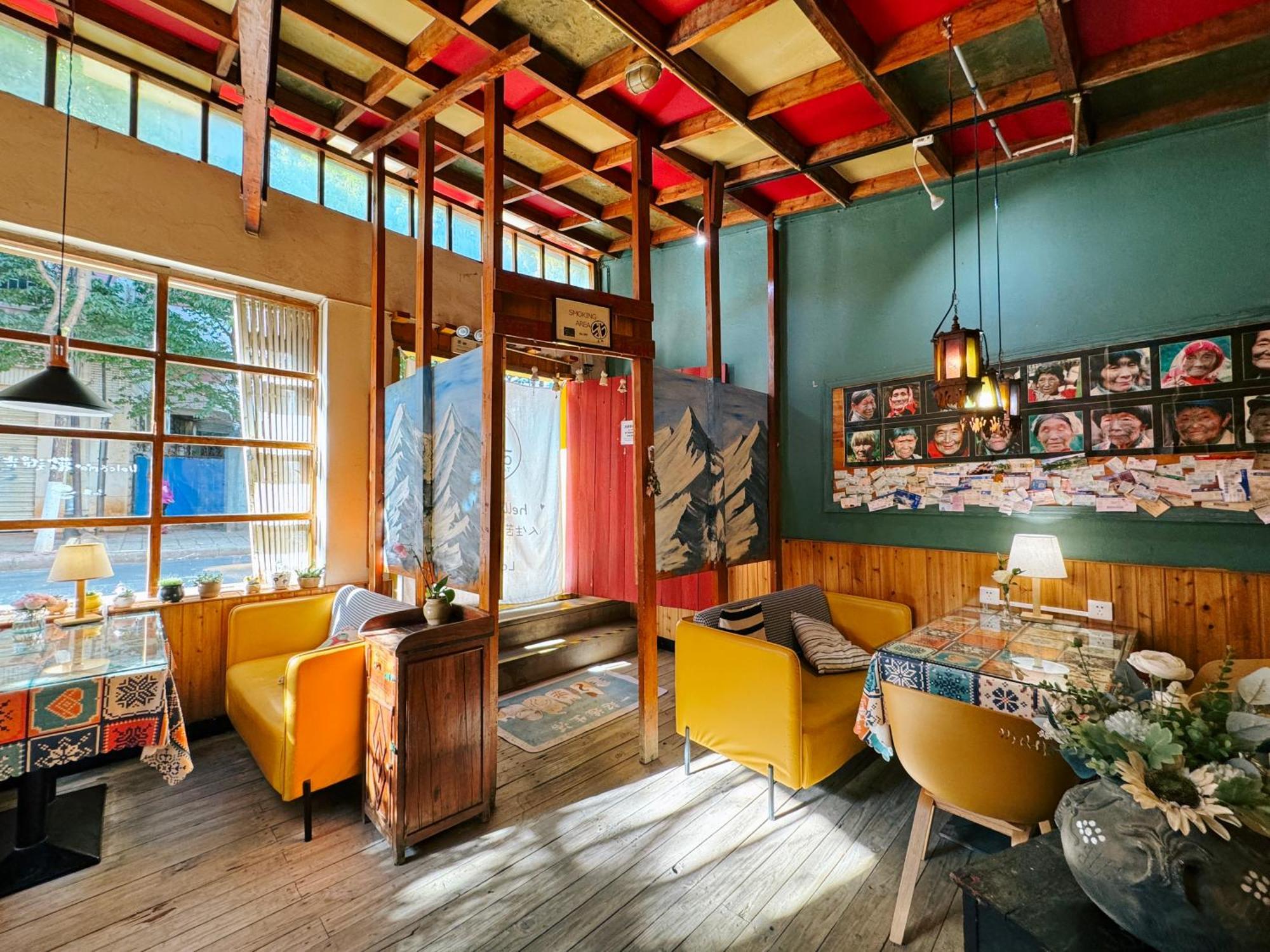 The Cloudland International Youth Hostel Close To The City Center,10 Min Walks To The Subway, Close To The Night Market, Old Street, Green Lake, English-Speaking Service, Free Activity Convenient Payment And Visa Cards Are Accepted Kunming Exterior foto